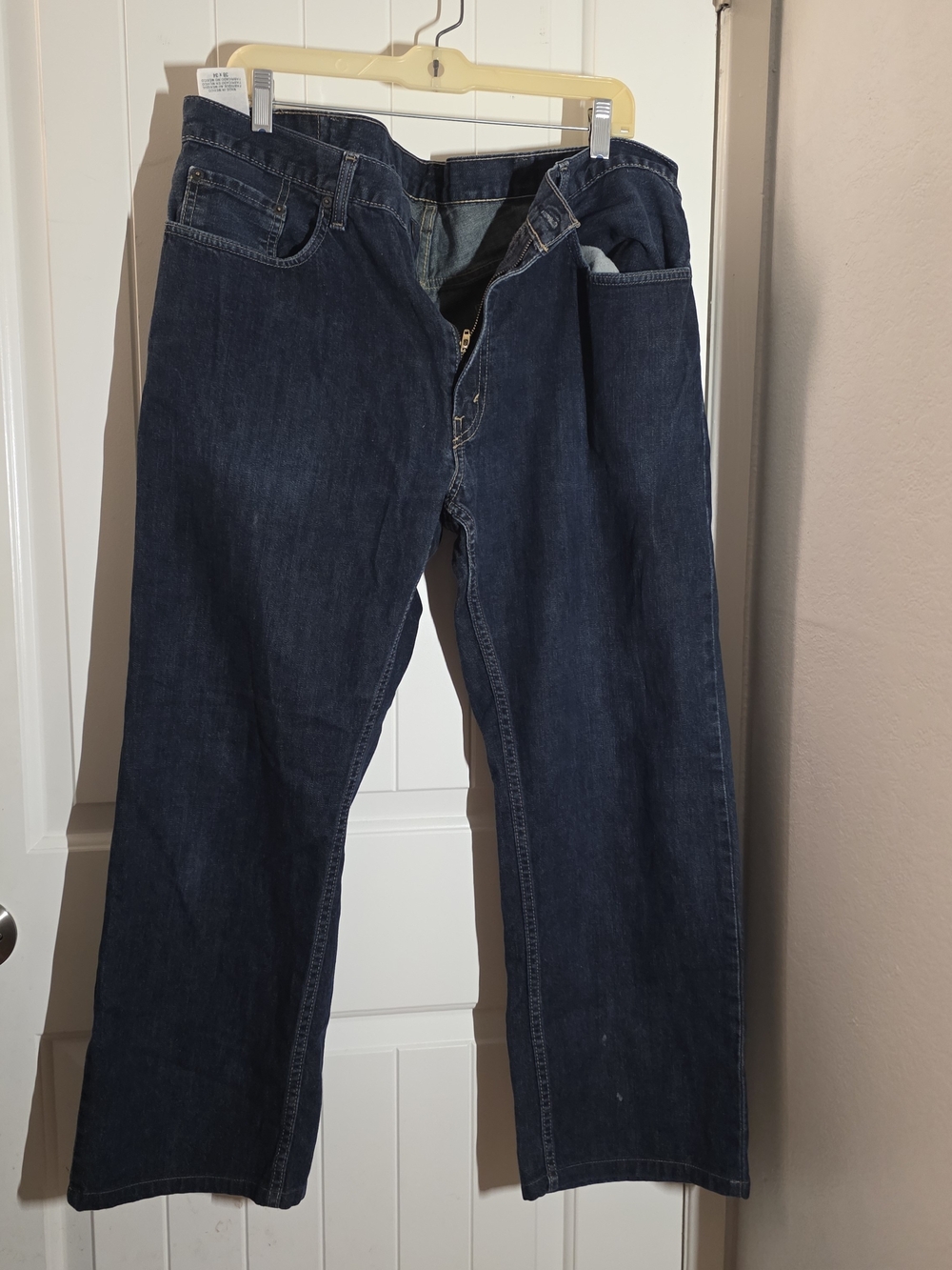 Levi's Relaxed Straight-Leg Dark Blue Jeans